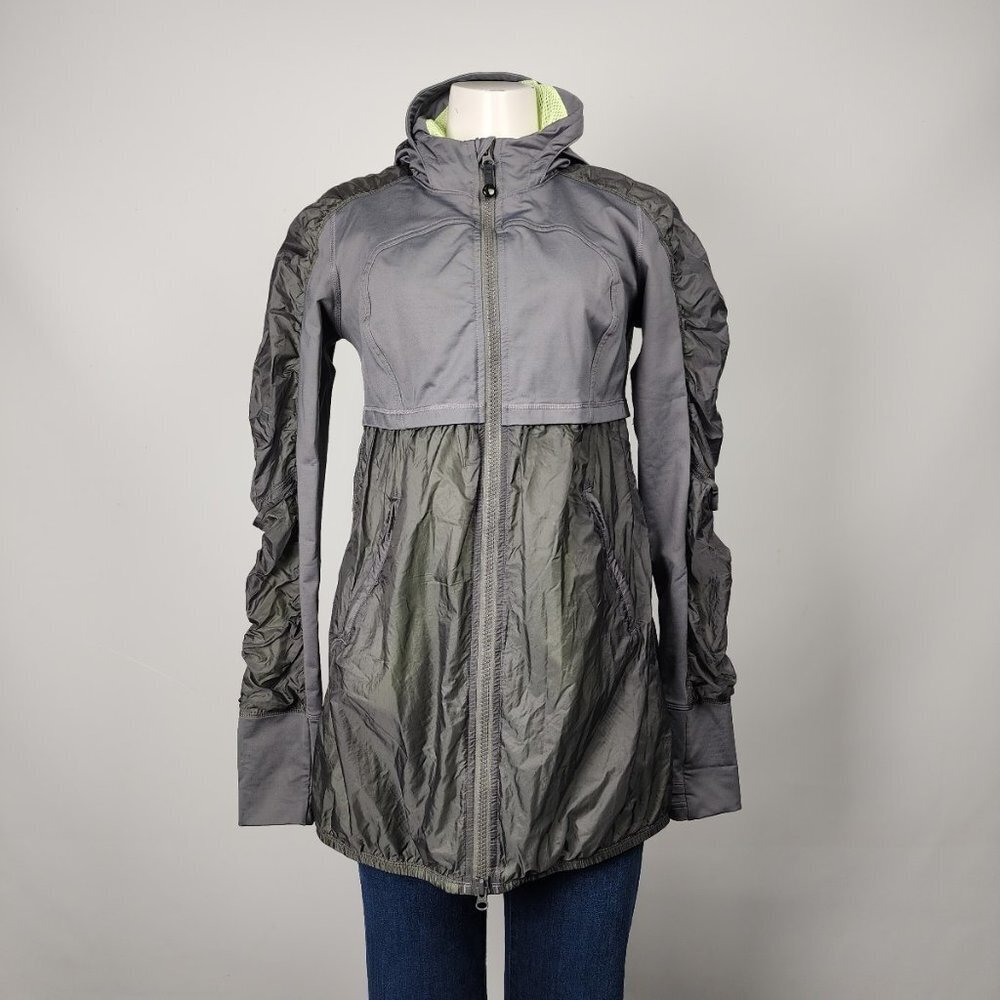 Lululemon Grey & Green Nylon Running Jacket Size S